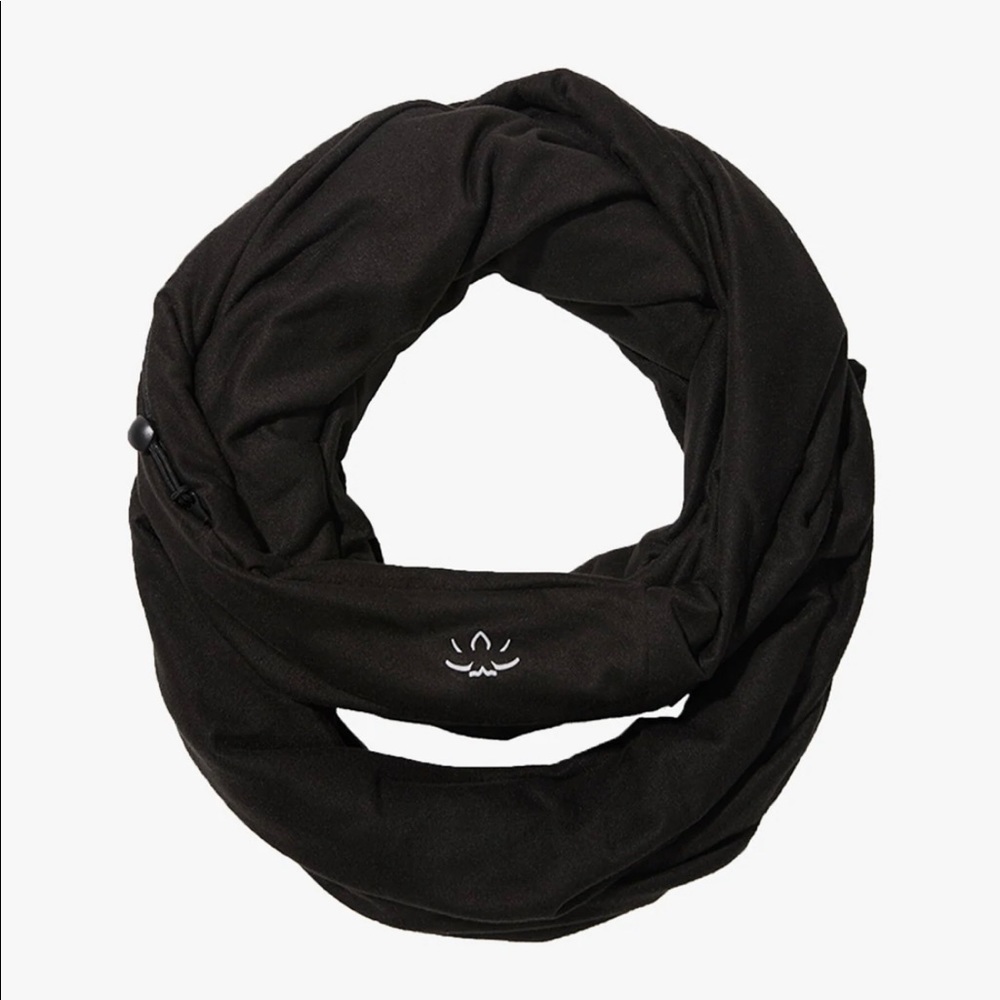 Beyond Yoga Hidden Pocket Infinity Scarf